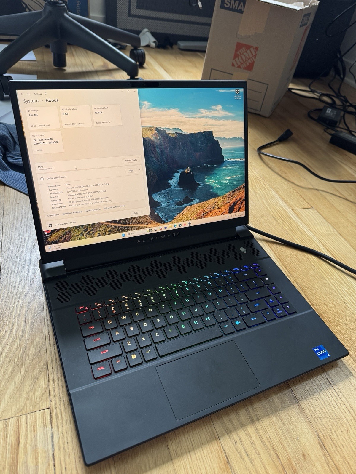 Alienware m16 R1 16″ i7-13700HX 16GB 1TB SSD RTX 4070 Win 11 Pro