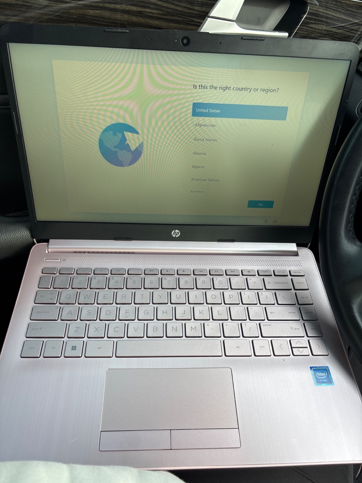 HP Stream 14-CB122DS 14” (64GB eMMC Intel Celeron N4020 1.1GHz 4GB RAM) Laptop