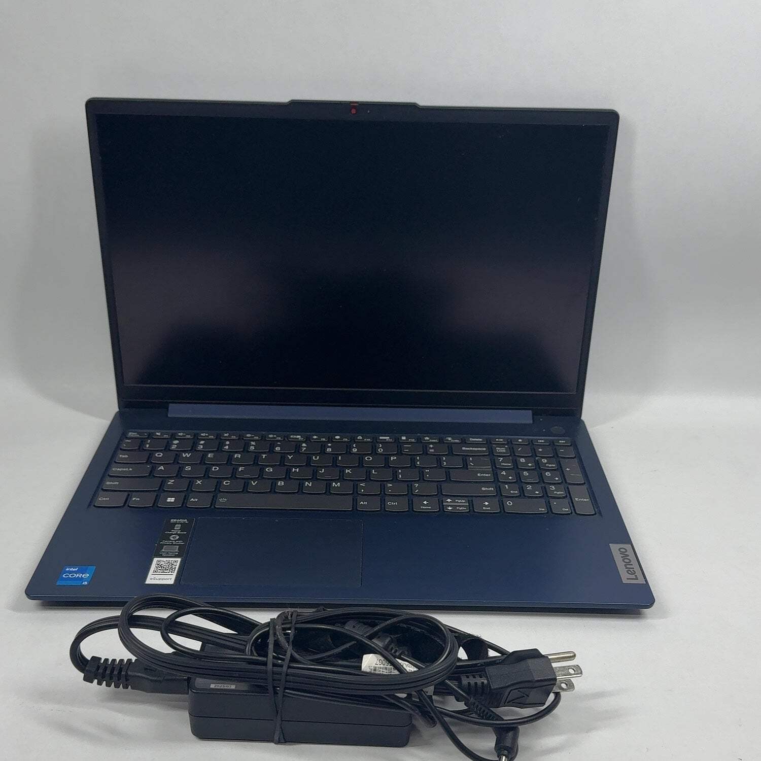 Lenovo IdeaPad Slim 3 15IRU8 15.6″ i5-1335U 1.3GHz 8GB RAM 500GB SSD