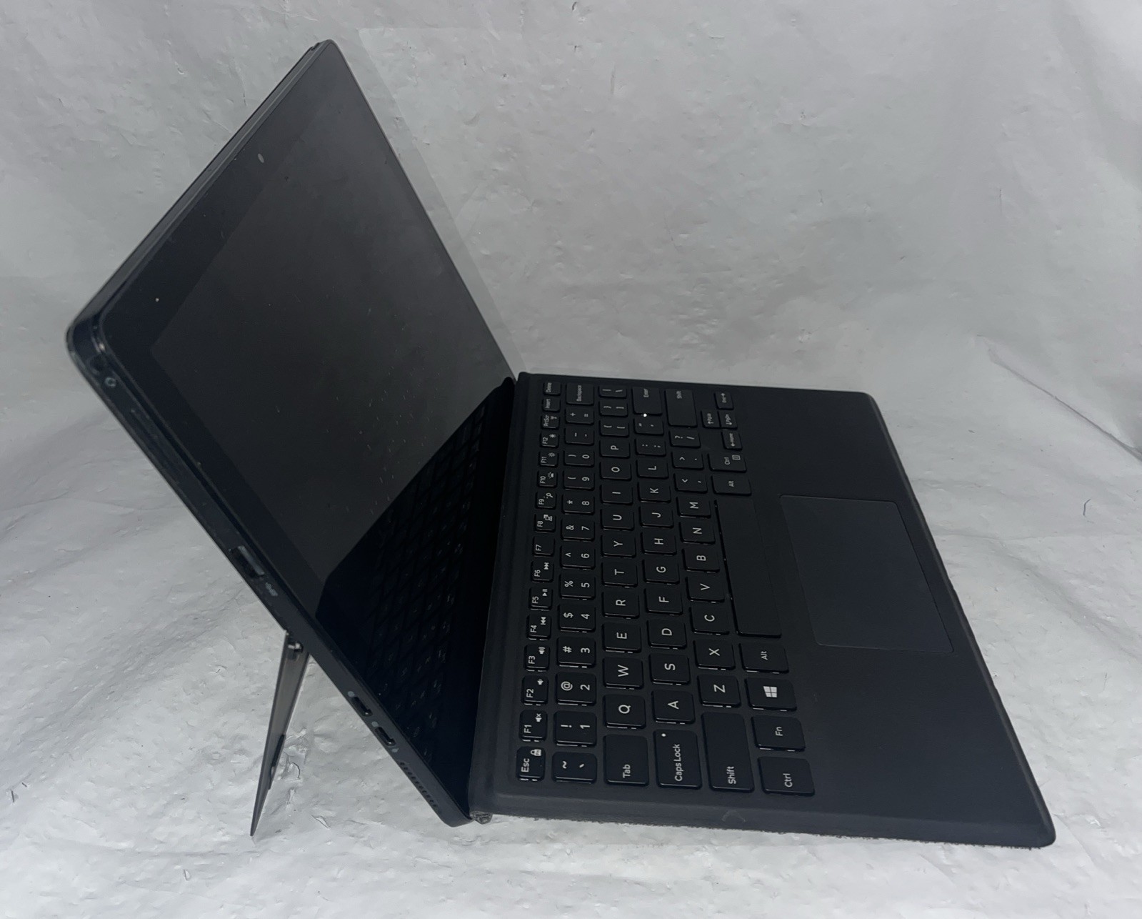 Dell Latitude 5285 i7-7600U@2.8GHz, 8GB RAM, 512GB M2, Win 11 Pro
