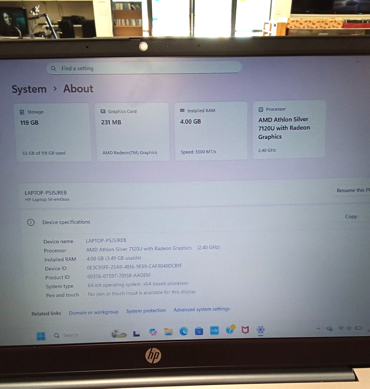 HP Laptop 14-EM0XXX 4GB RAM 256GB SSD AMD Athlon Silver 7120U w/Radeon Graphics
