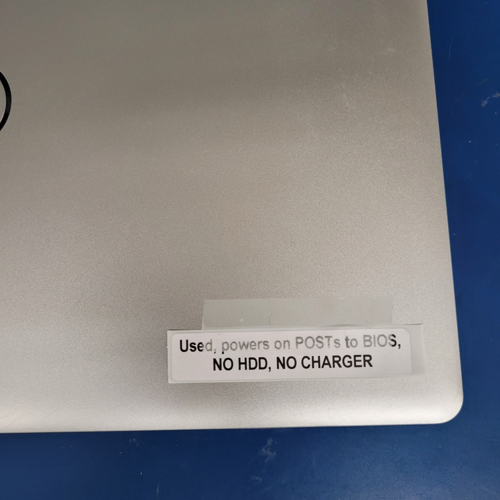Dell Inspiron 15 5570 15.6″ Core i7-8550u @1.80GHz / 4 GB RAM – NO HDD