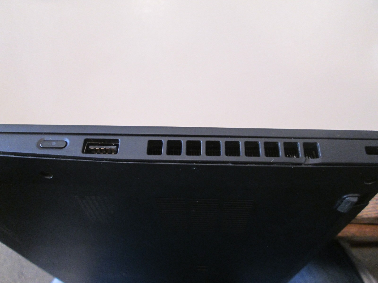 Lenovo ThinkPad X1 Carbon Gen 8 i5-10210U 8GB RAM 256GB SSD Windows 11