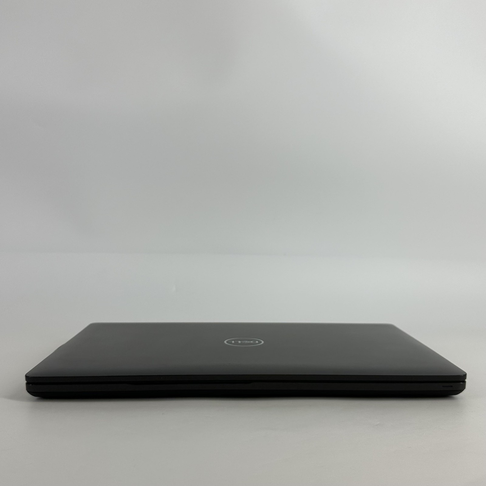 Dell Latitude 5501 15.6 Black FHD i7-9850H 2.60GHz 16GB 512GB SSD Good