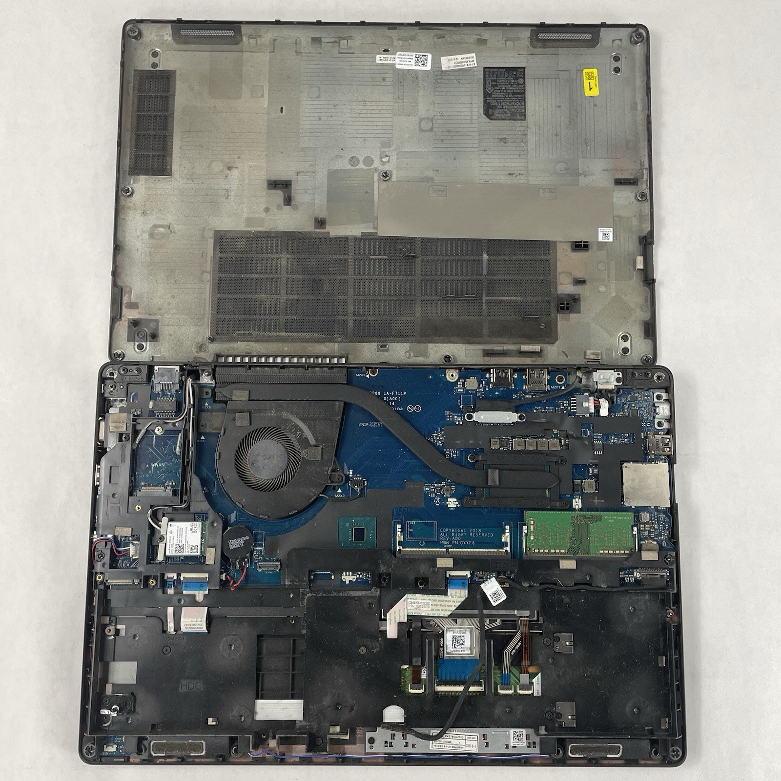 Dell Latitude 5591 15.6″ i7-8850U 2.60 GHz 8 GB RAM No SSD No OS No Battery