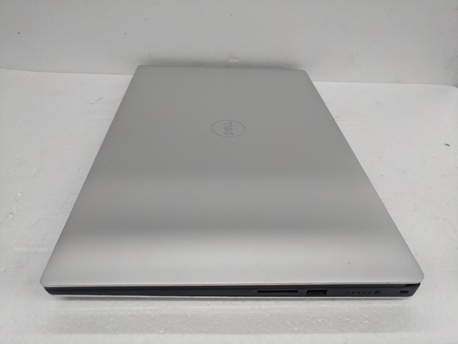 Dell Precision 5530 Laptop – i7-8850H | 32GB RAM | 512GB NVMe | 4K UHD Touch