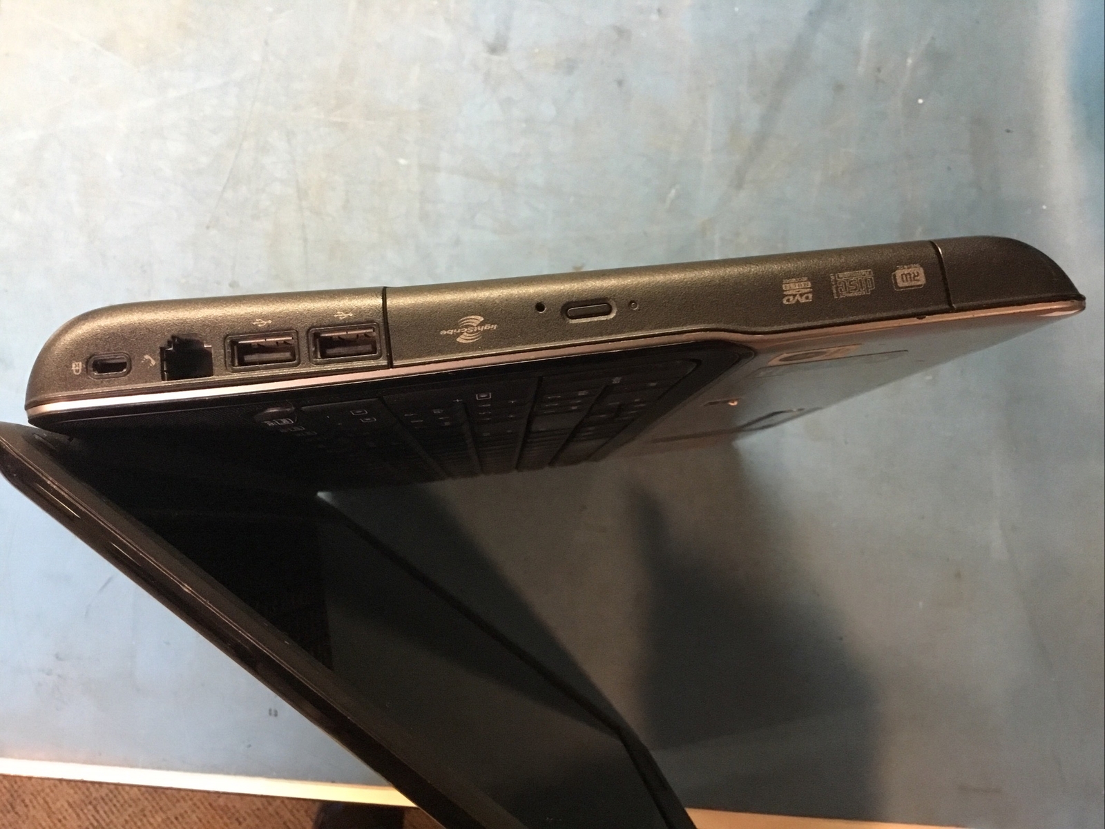 Compaq Presario CQ60 AMD Athlon Dual-Core 2.0GHz, 2GB RAM, 250Gb HDD, Win 10- J1