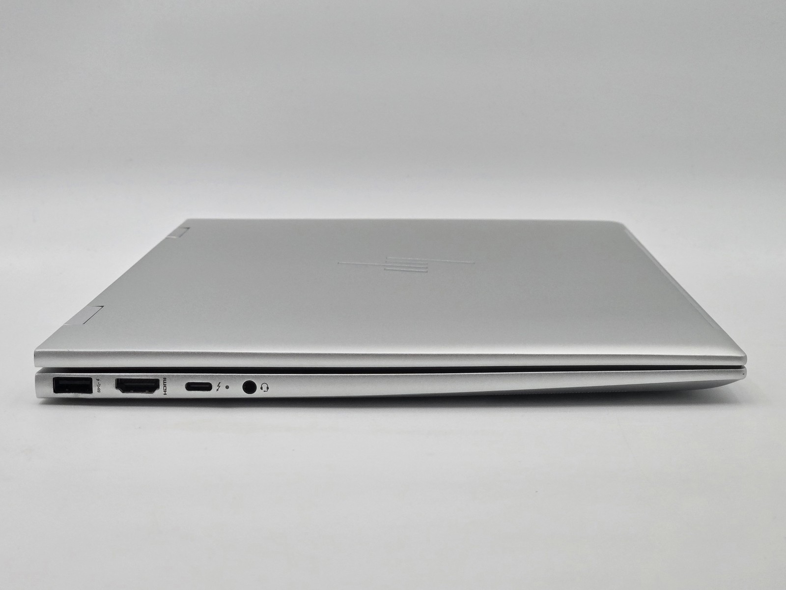 HP Envy x360 15-es2083cl 2-in-1 15″ FHD Touch I7-1260P 1TB 16GB W11 Backlit 75Hz