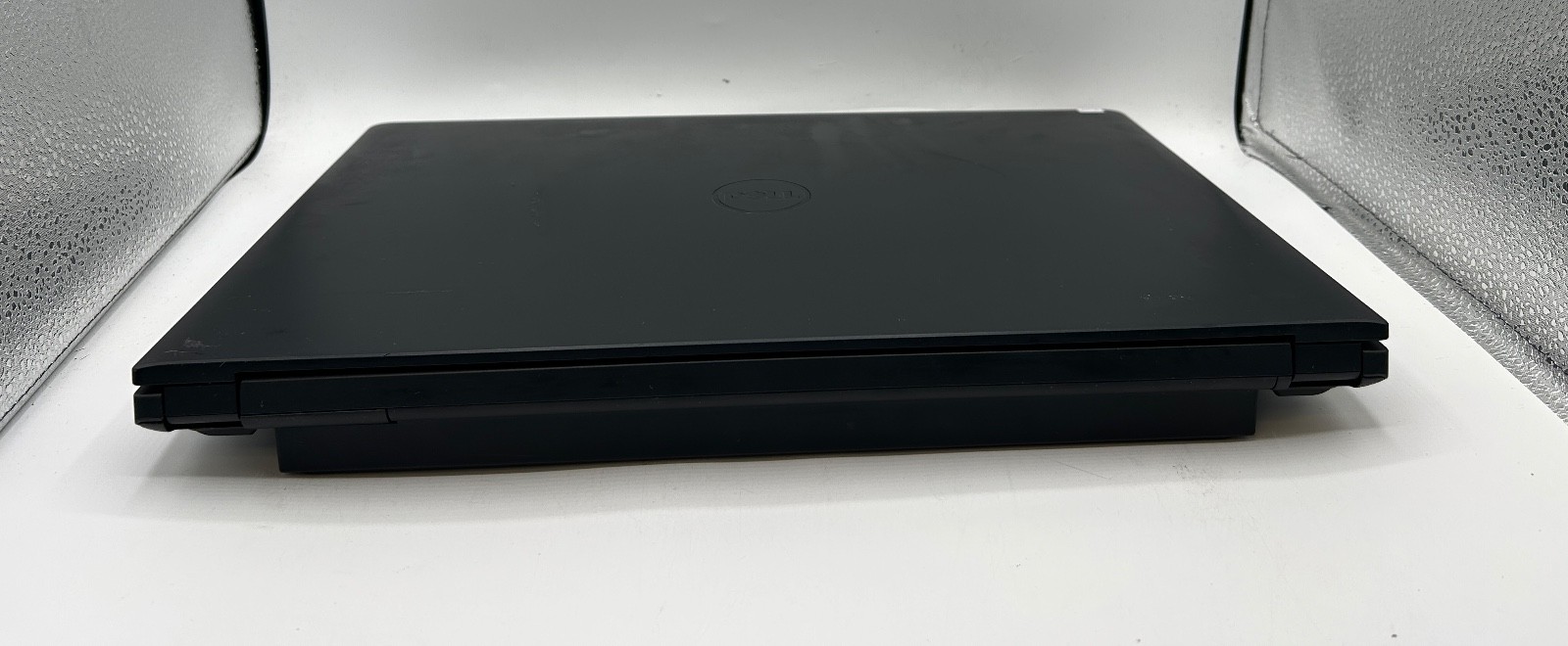 Dell Latitude 3560 15.6″ Intel i3-5005U 4GB RAM BIOS Locked No Drive