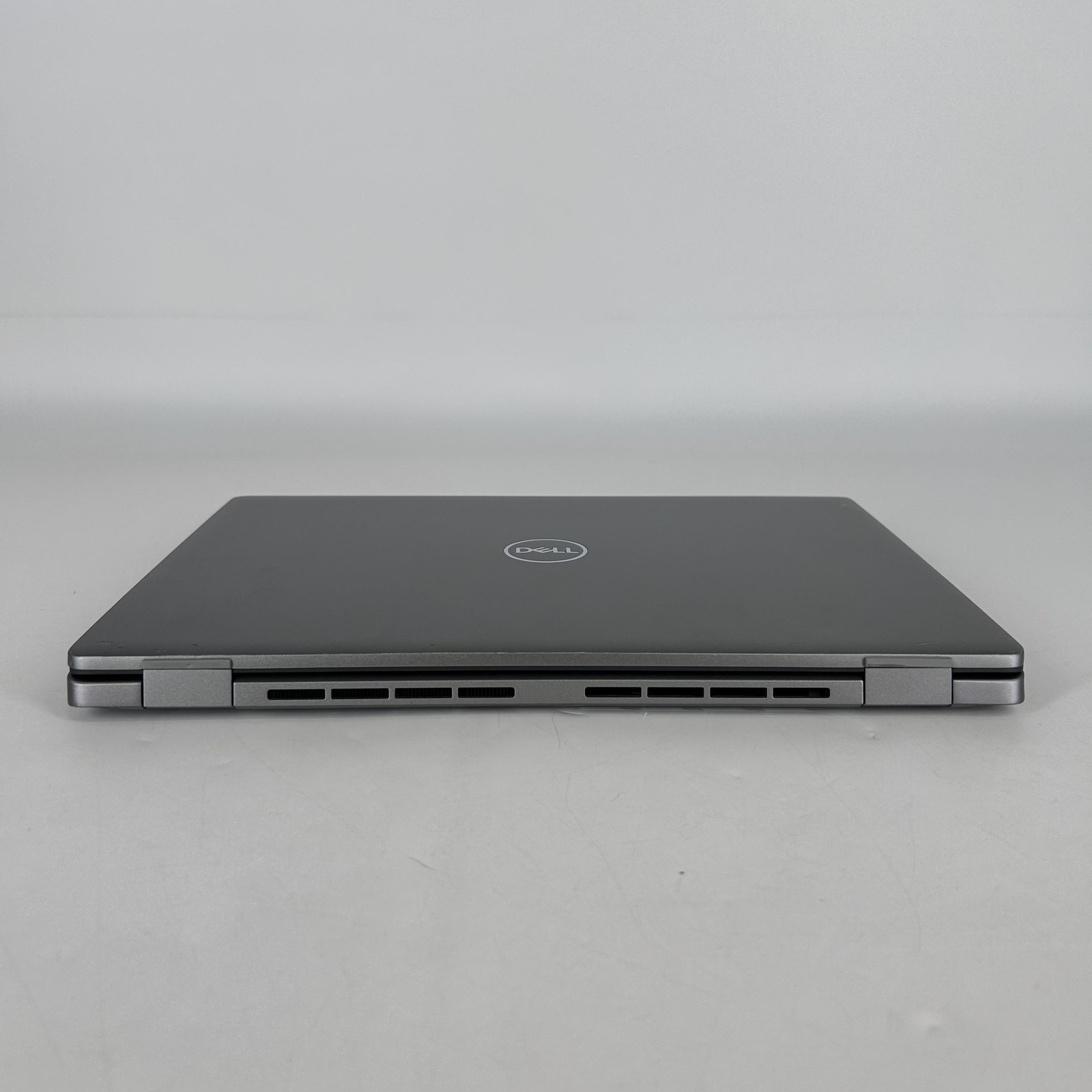Dell Latitude 7450 14 Gray FHD+ 2.1 GHz Ultra 5 135U 16GB 256GB SSD Good