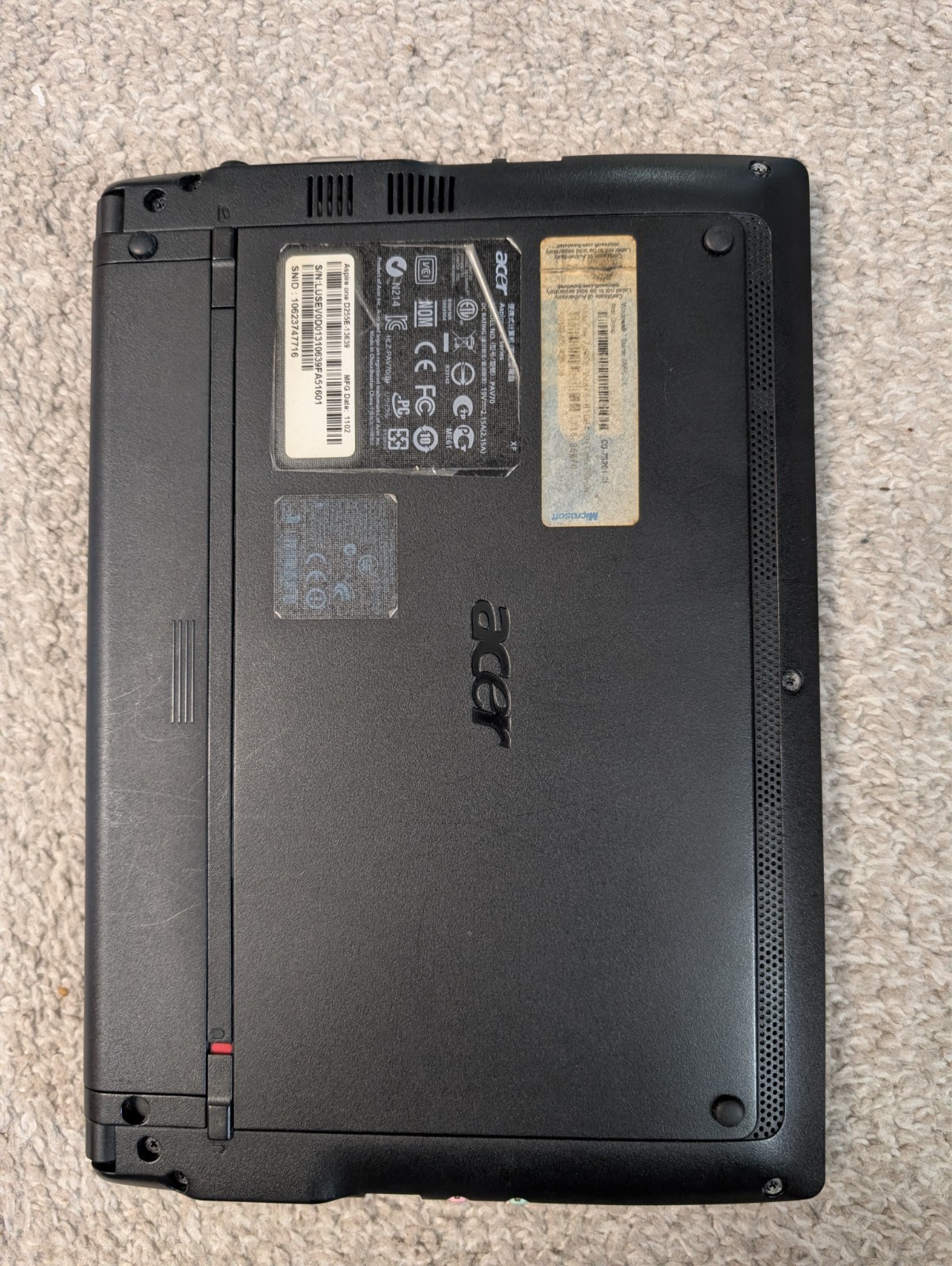 Acer Aspire One D255E Netbook Intel Atom Windows 7 Starter 10.1″ Black Webcam