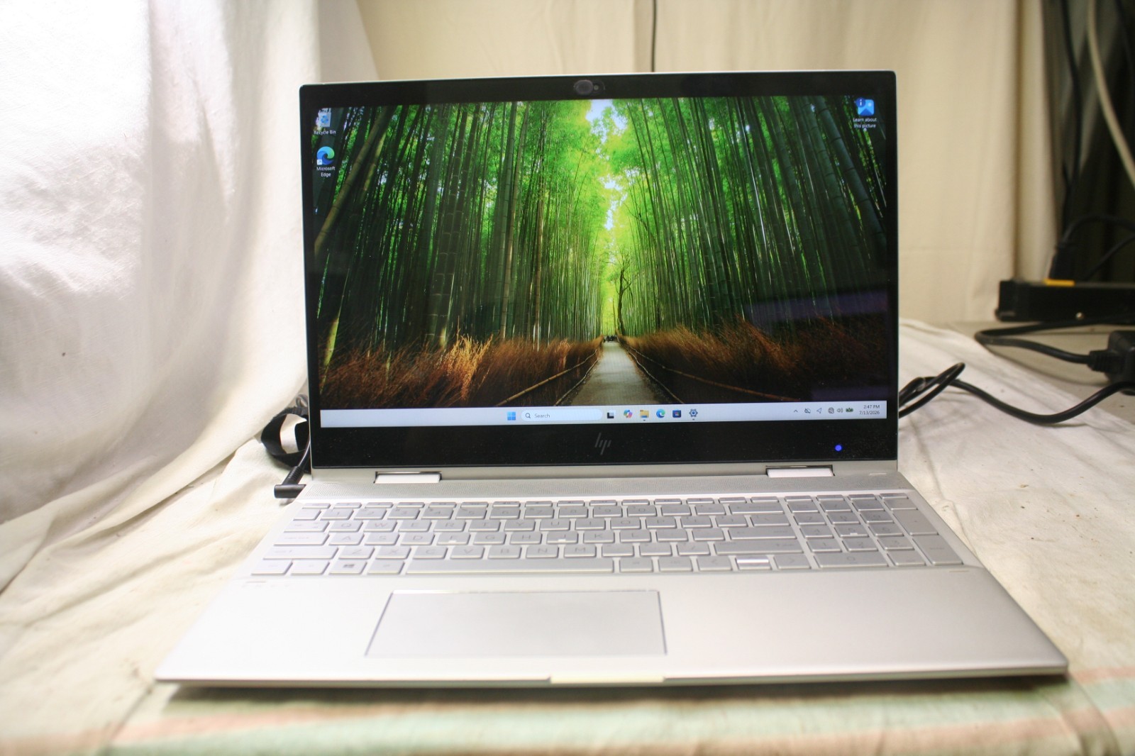 HP ENVY x360 Convertible 15m-cn0xx 15″ Core i5-8250U 1.6GHz 16GBRAM 256SSD Touch