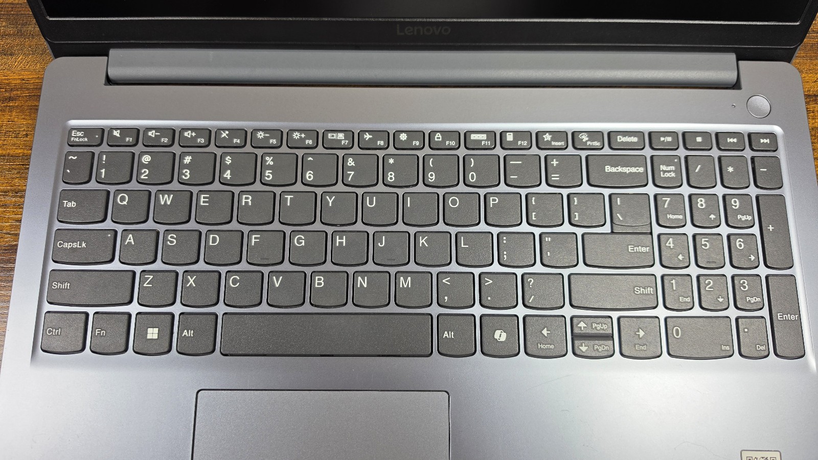 Lenovo LOQ – 15.6″ FHD 144 Hz – i5-12450HX – RTX 2050 – 16/512 **READ**