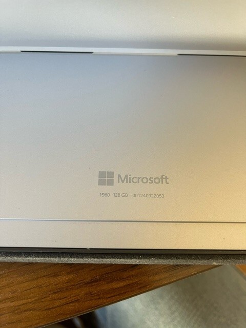 Microsoft Surface Pro 7 Plus 1960 (i5-1135G7 – 8GB RAM – 128GB SSD – Win10Pro) *