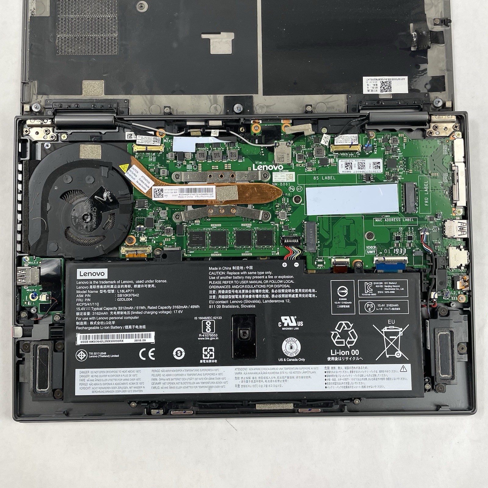 Lenovo ThinkPad X1 Yoga 4Gen 14″ i5-8265U 1.60 GHz 16 GB RAM No SSD/OS/AC