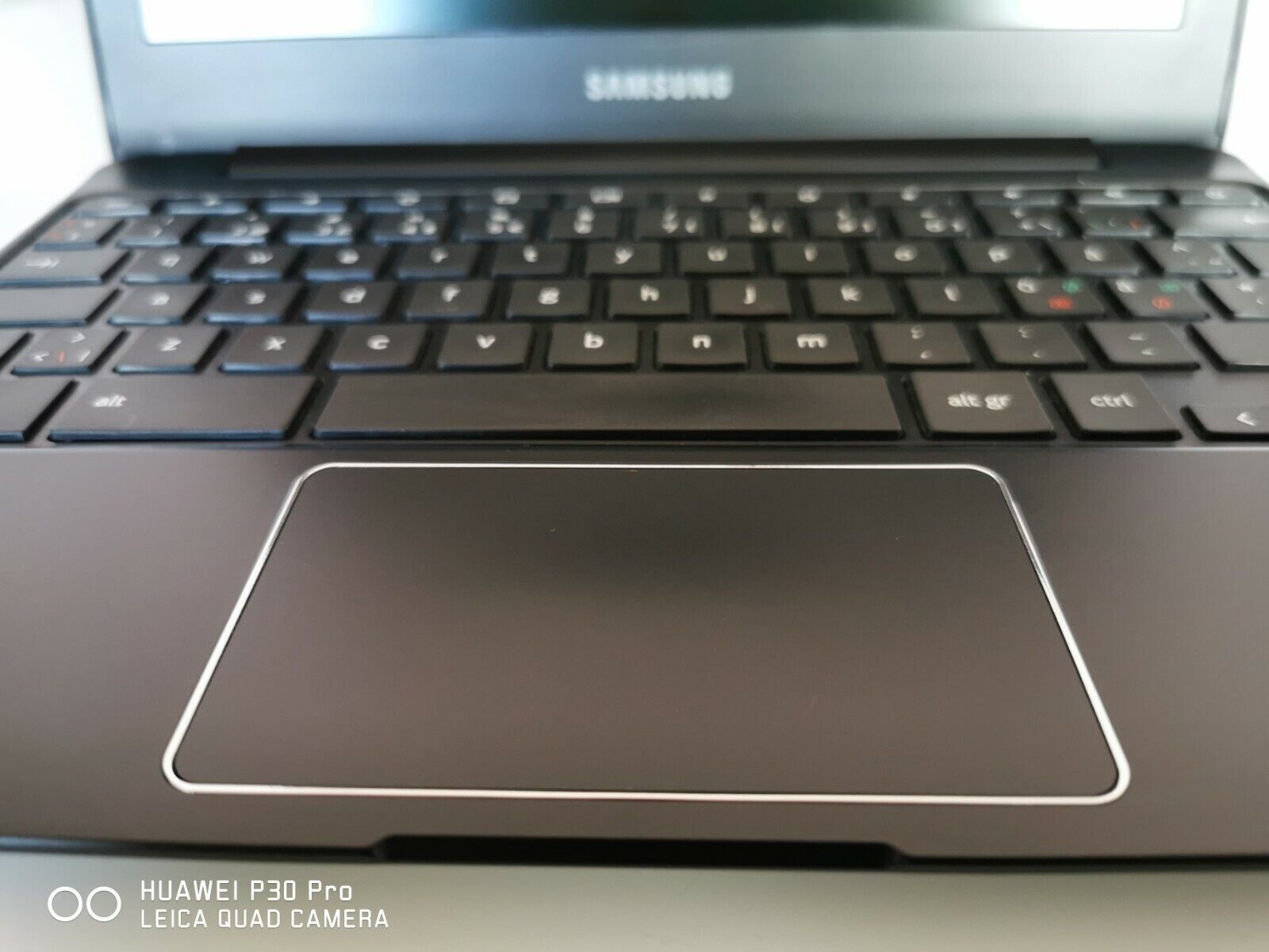 Samsung Chromebook .9GHz Quad A15 / 1.3GHz Quad A7 4GB WebCam HDMI