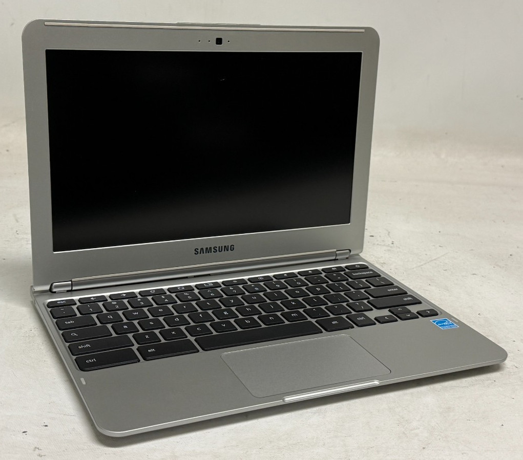 Samsung Chromebook XE303C12 11.6″ (Exynos-5 – 2GB RAM – 16GB eMMC) – Lot of 10