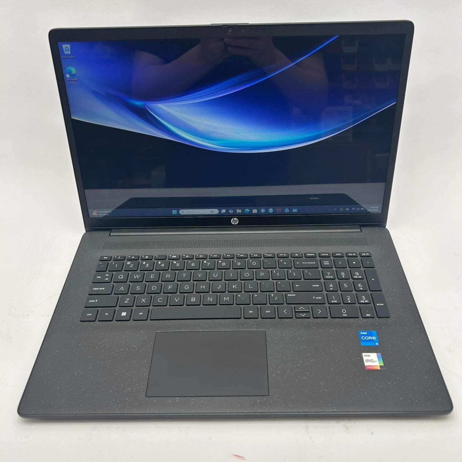 HP Laptop 17T-CN300 18″ i5-1344u 1.3GHz 12GB RAM 256GB SSD