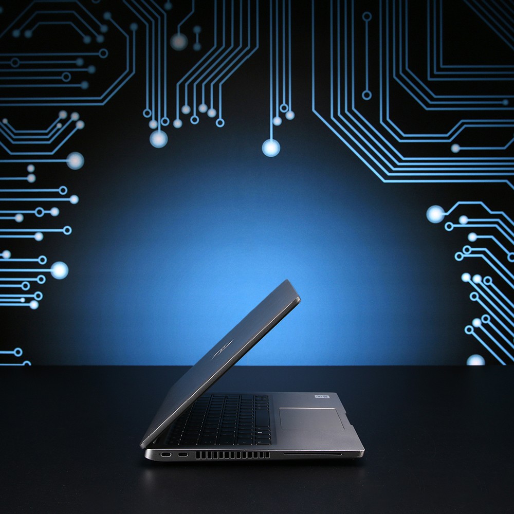 Dell Latitude 5420 // Intel Core i5-1145G7, 8GB RAM, 256GB SSD