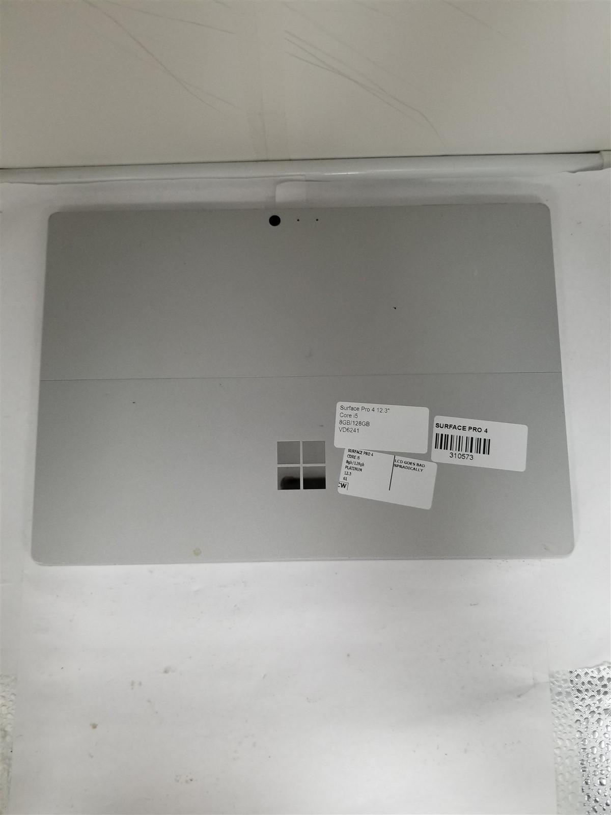 Microsoft Surface Pro 4 Core i5 12.3″ 8GB/128GB Silver See Details VD6241