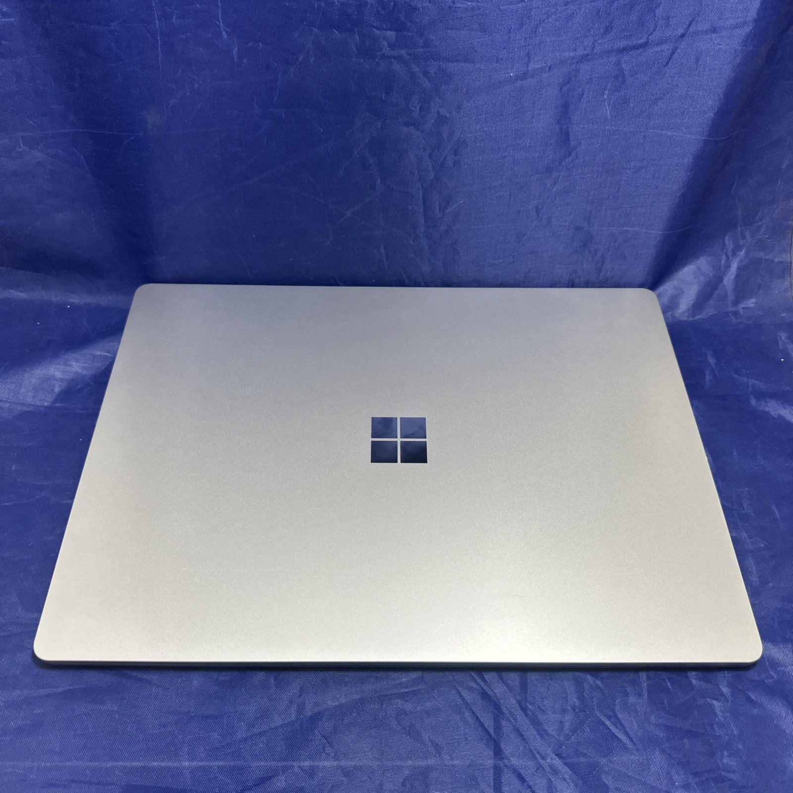 Microsoft Surface Laptop 4 13.5” 8GB 256GB (1950) i5-1145G7 @2.60 GHz Win 11pro