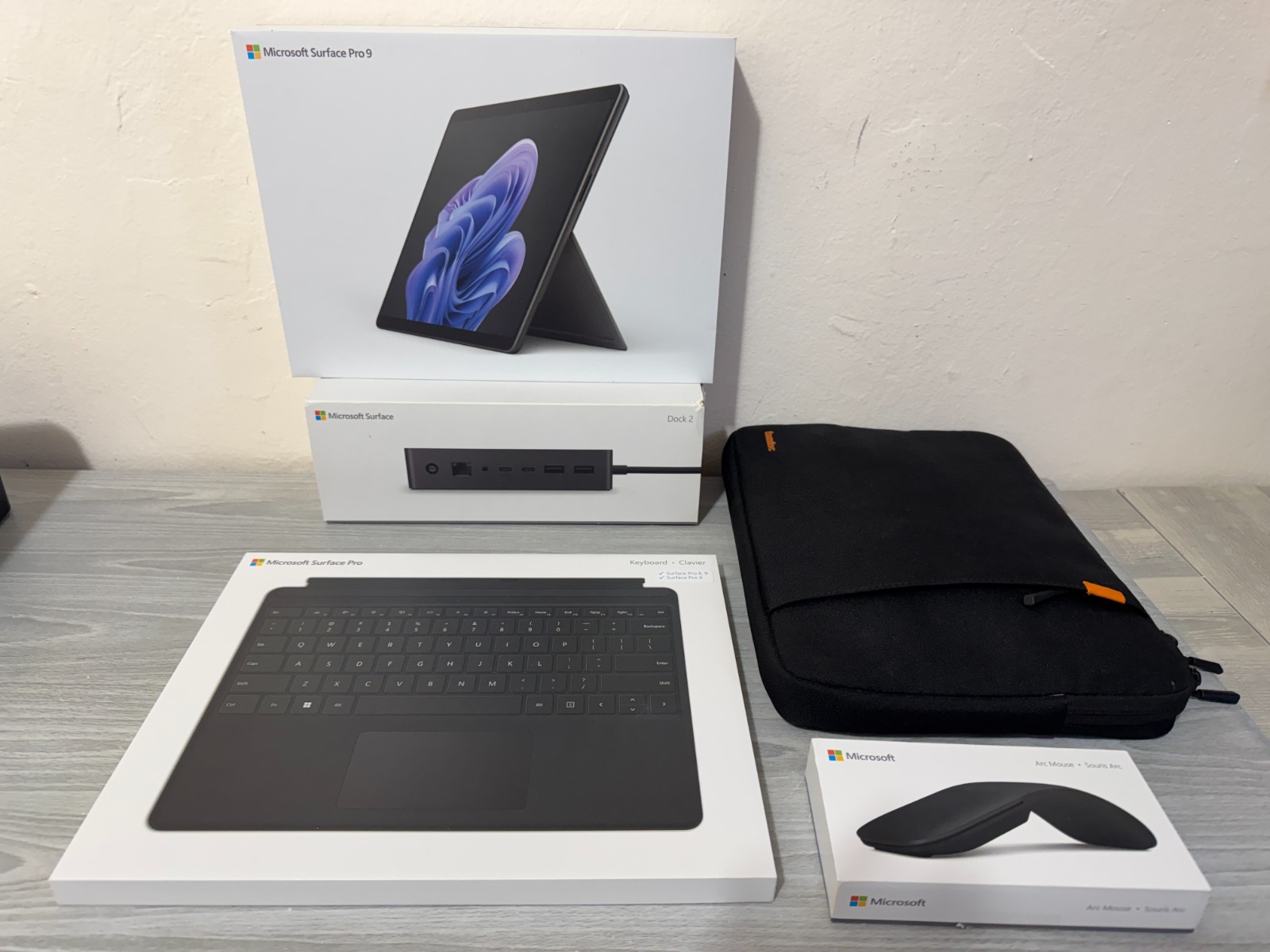 2TB Microsoft Surface Pro 9th 16GB RAM 2TB Intel i5 12th BUNDLE LOT (Read Desc)