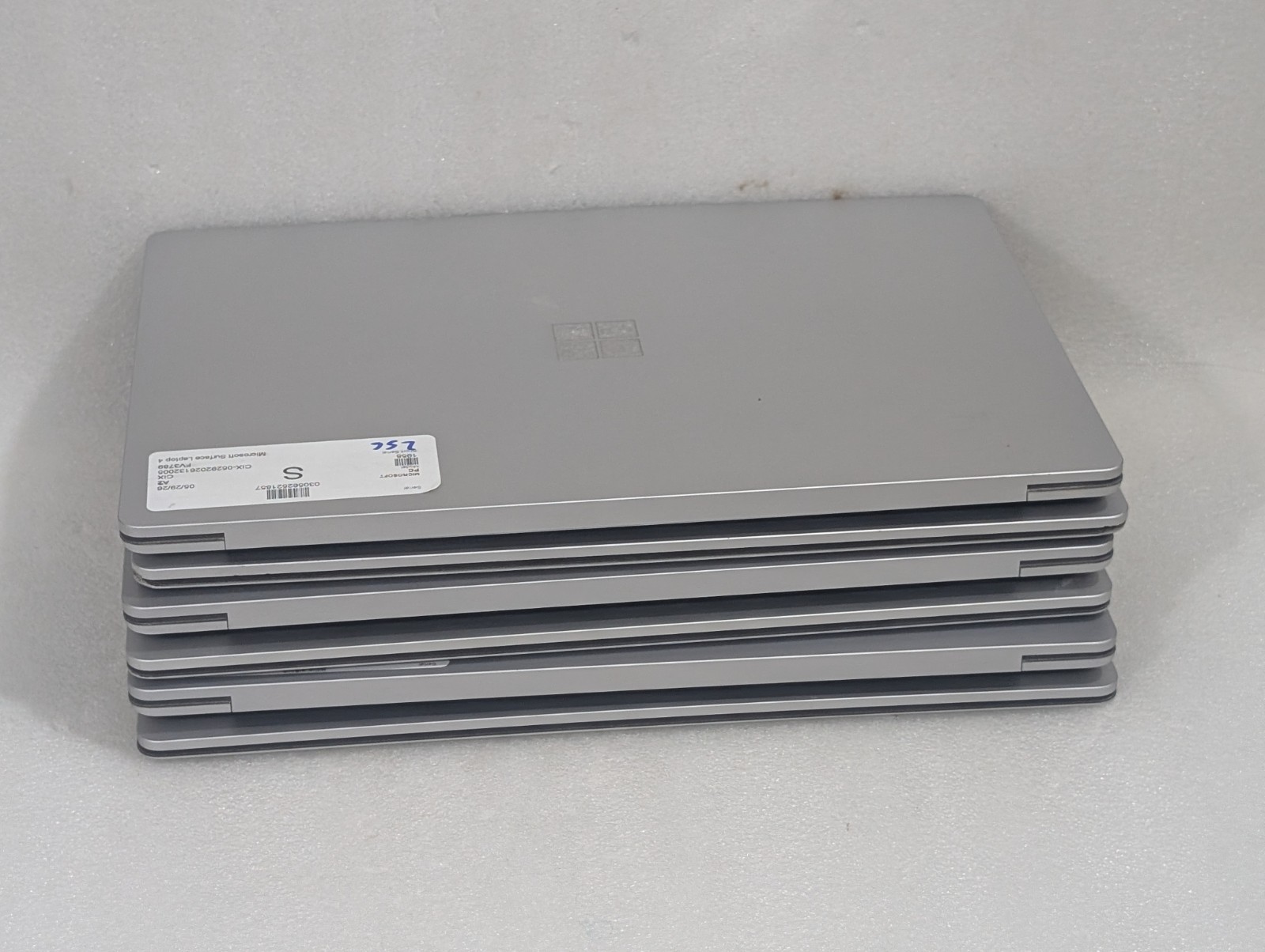 Lot 32x Microsoft Surface Laptop 3 4 Go 1943 1958 1951 Pro 7 1960