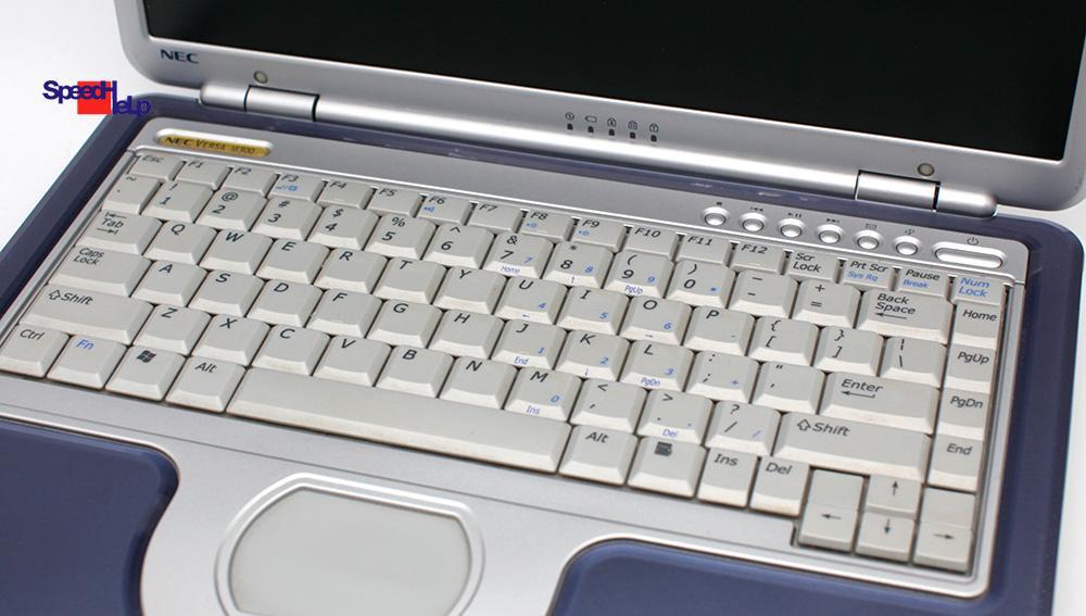 Nec Versa M300 Notebook Laptop Windows XP Parallel Rs-232 Pentium 4 1900 DVD Fdd