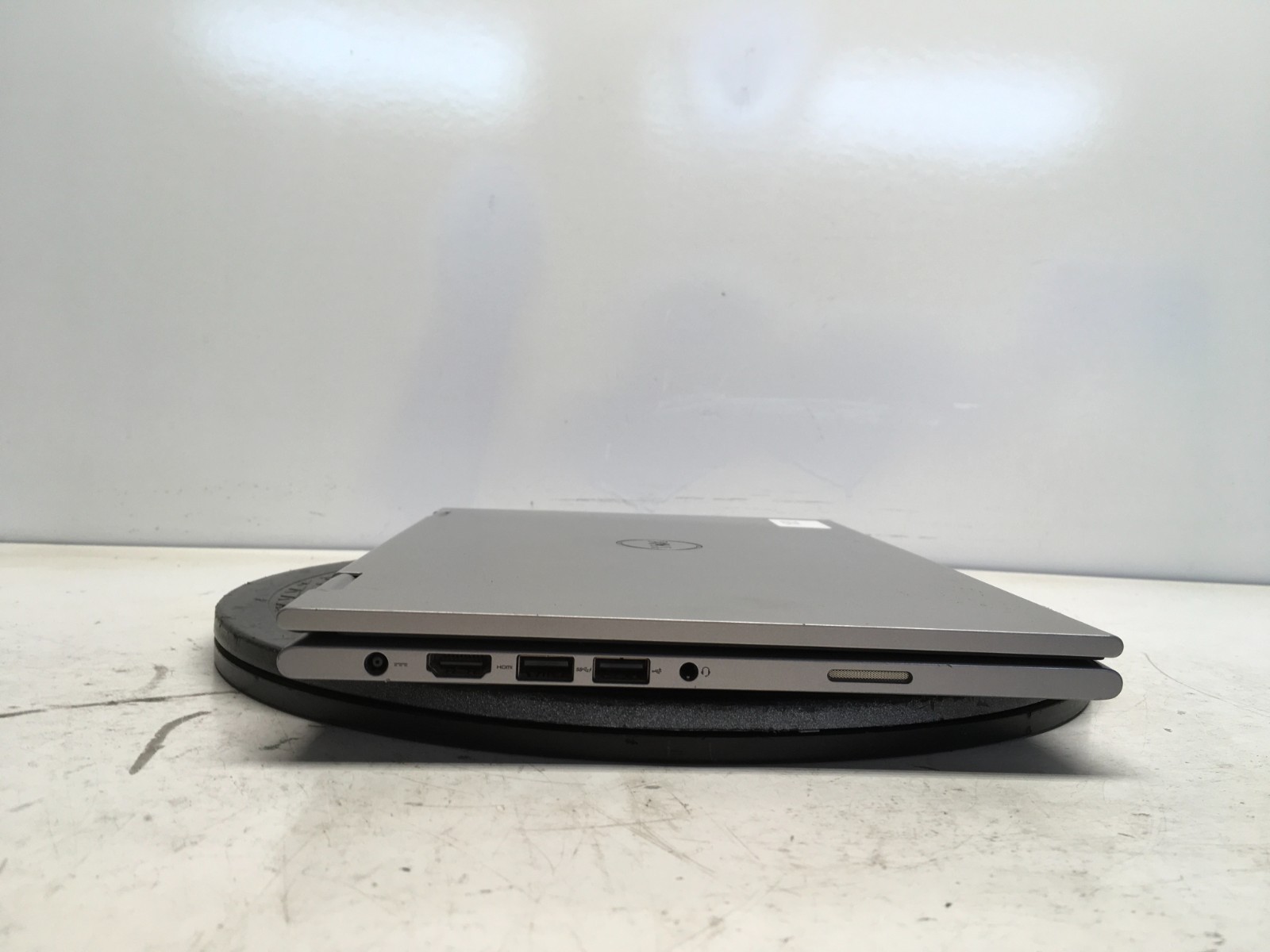Dell Inspiron 11 3147 Intel Pentium N3530 2.16GHz 4 GB NO HDD No Batt