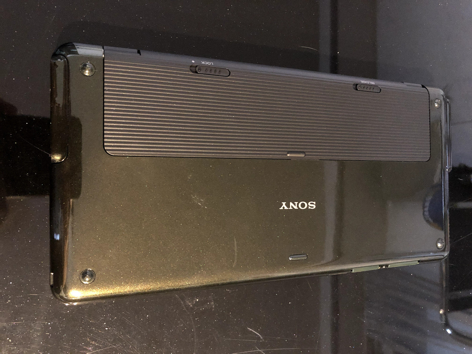 SONY VAIO type P VGN-P91HS Pocket Style PC Layered Peridot Intel Z550 2GHz 2GB