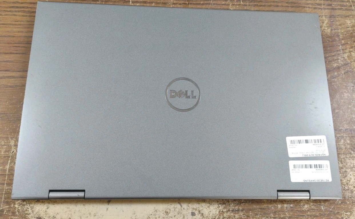 DELL INSPIRON 15 5579 2N1 TOUCH W/ i7-8550U 1.8GHz, 8GB RAM, 250GB HDD
