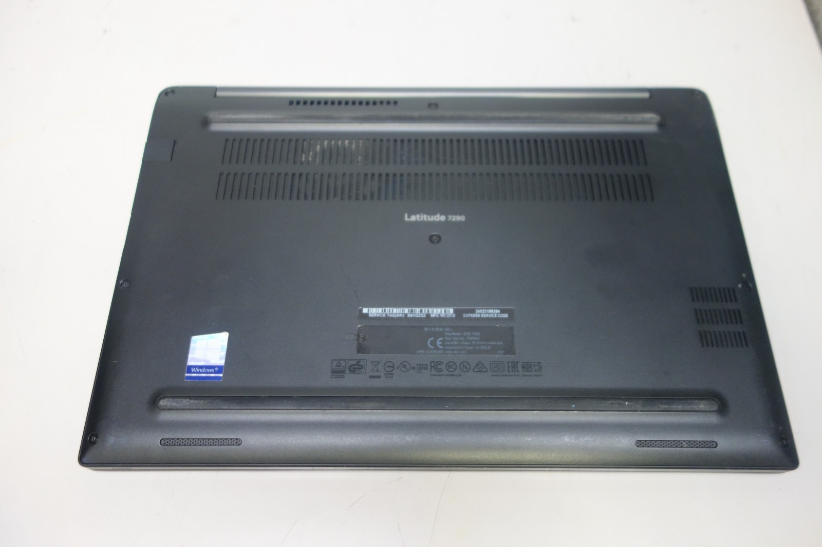 Dell Latitude 7290 12.5″ i7-8650U 1.9GHz 16GB Laptop [NO HDD/BTRY/AC/OS]