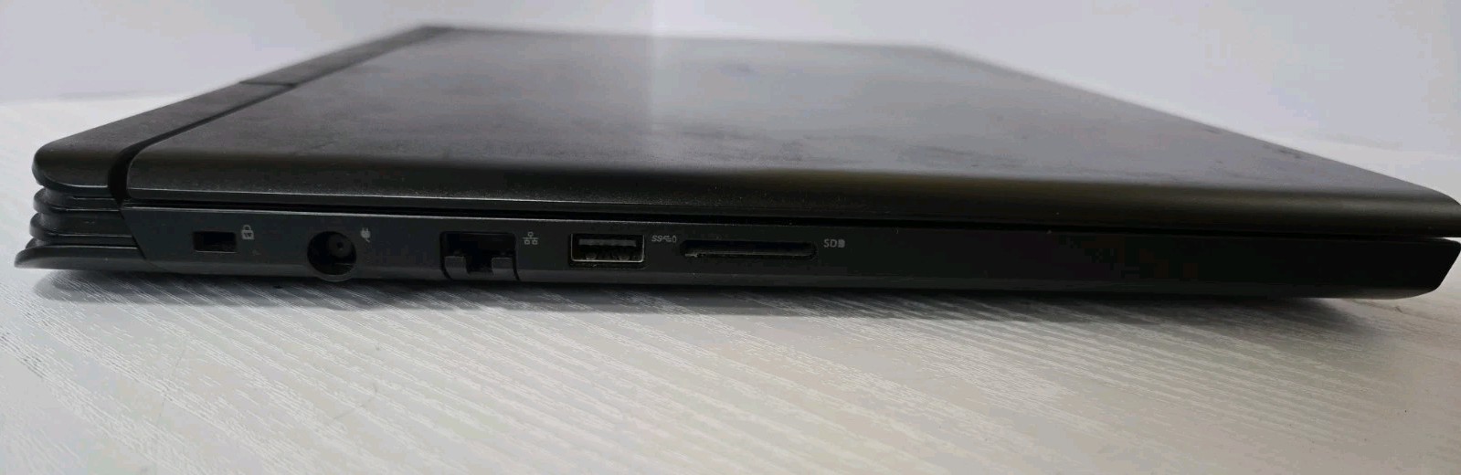 Dell G7 7588 15.6″ i7-8750H 2.2GHz 16GB RAM (512GB SSD+2HDD)GTX 1060 Max-Q