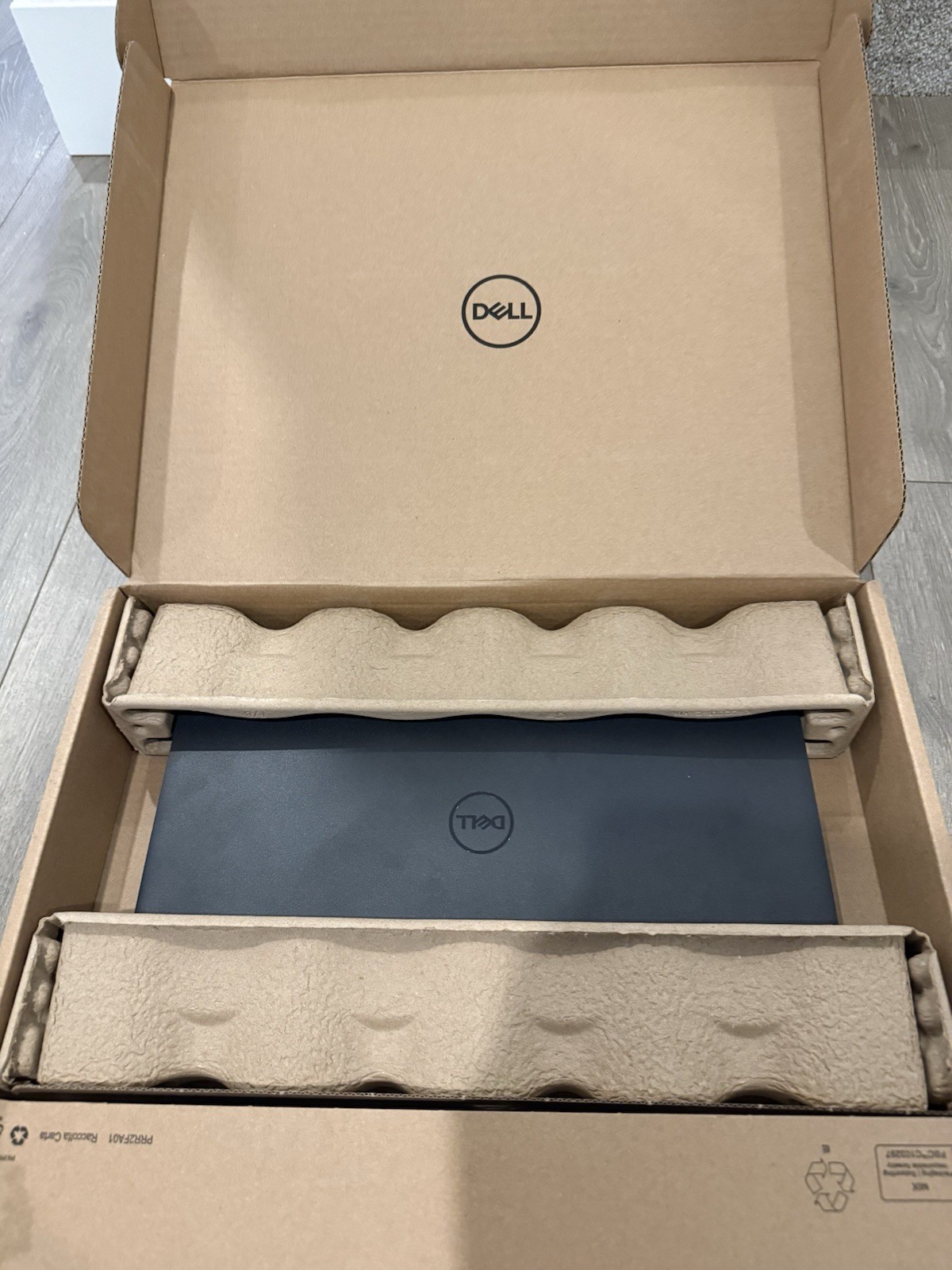 Dell DC15250 15.6″ 2K Touchscreen Laptop Intel Core i7 1355U 16GB RAM 1TB Win 11