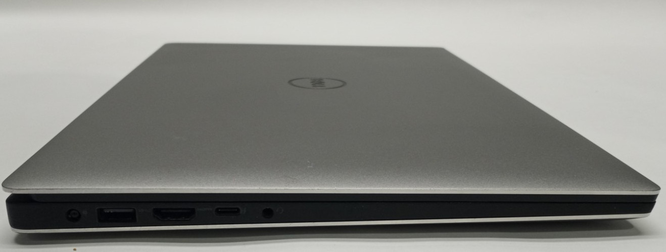 Dell Precision 5520 15.6″ i7-7820H@2.90GHz 8GB/512GB NVMe Win11P NVIDIA MC429!