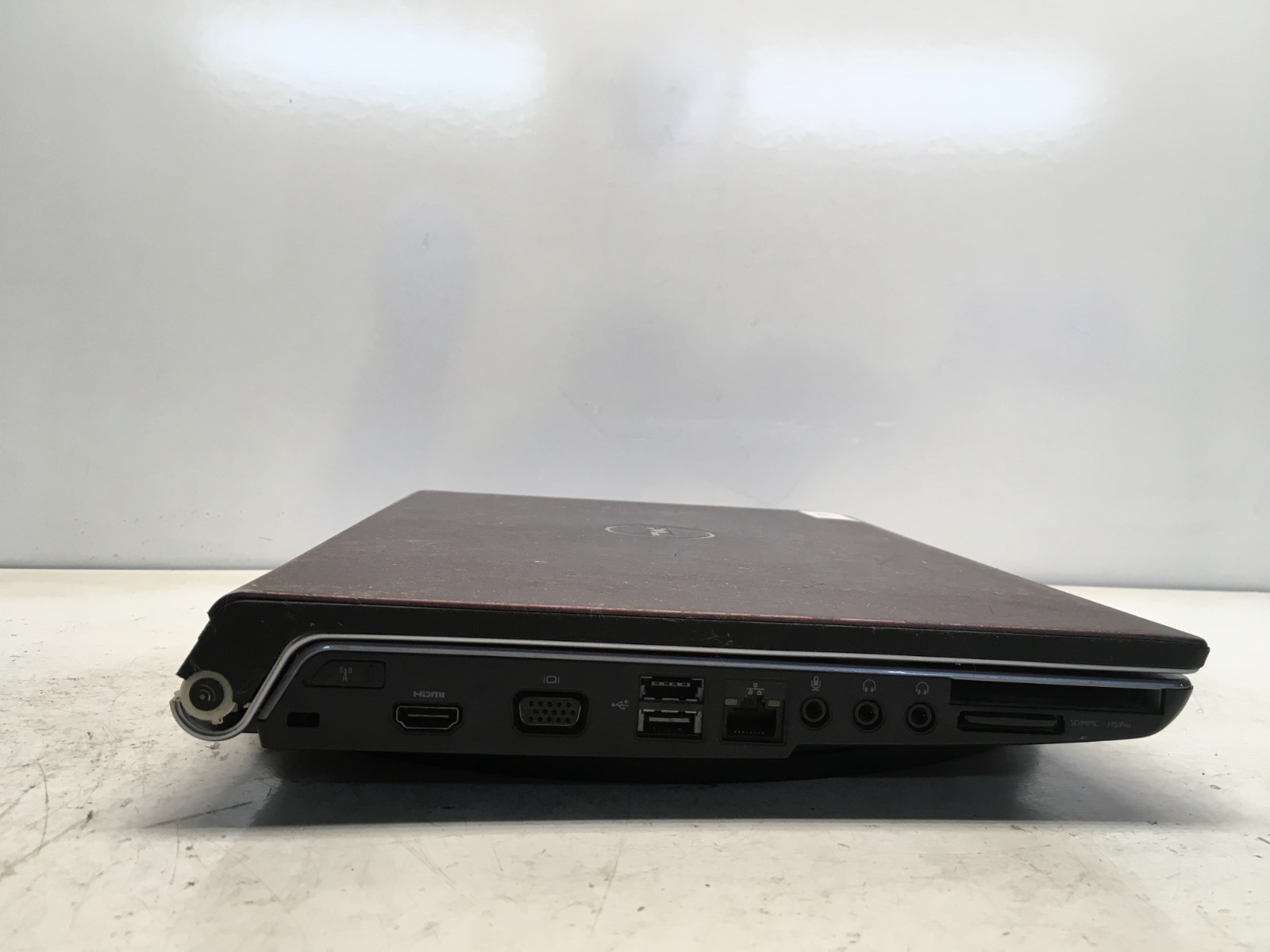 Dell Studio 1535 Intel Core 2 Duo 06FD 1.5GHz 4 GB NO HDD/Battery