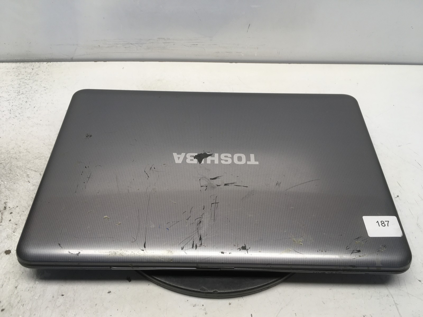 Toshiba Satellite L875D-S7332 AMD A6-4400M 2.7GHz 6 GB NO HDD No Batt