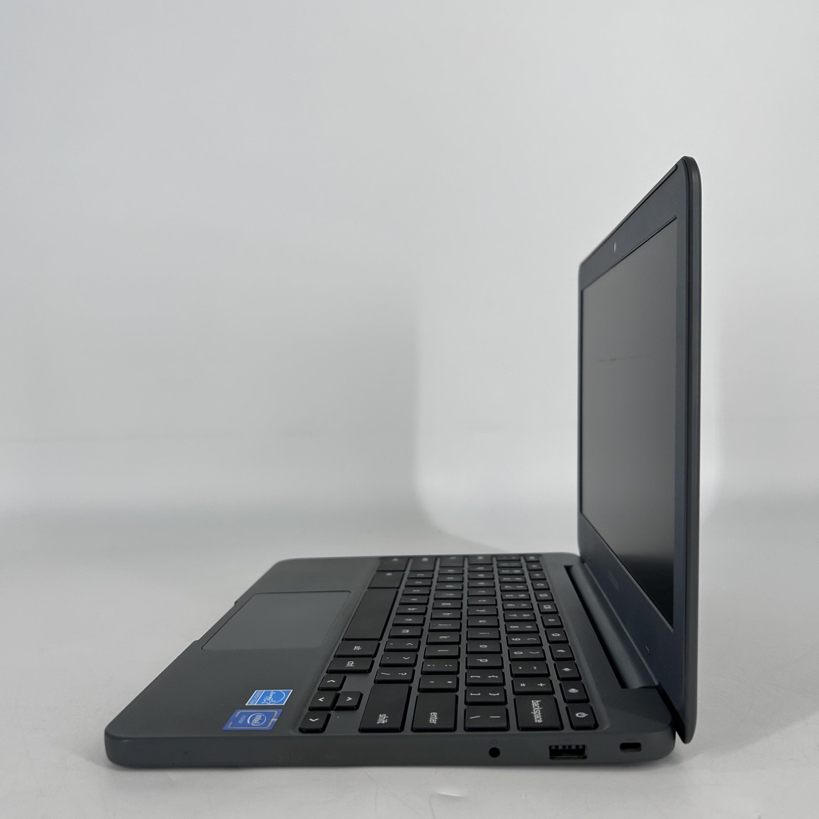 Samsung Chromebook 3 XE500C13 11.6 HD 1.6 GHz Celeron 4GB 16GB eMMC No Battery
