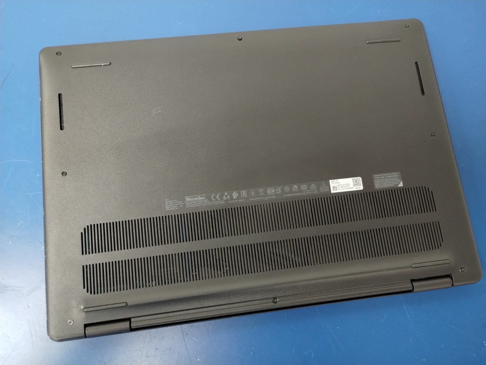 DELL 16 DC16255 WRC27, AMD Ryzen 7 250, 3.30 GHz, 16 GB RAM, 1 TB NVMe SSD