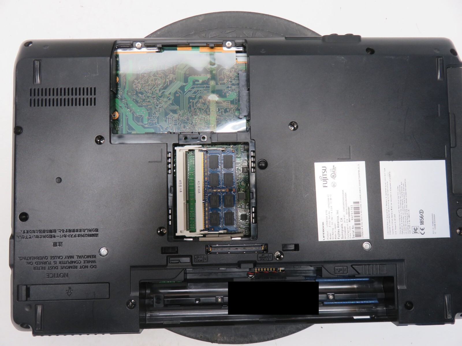 Fujitsu LifeBook E752 Intel i5-3340M 2.7GHz 2 GB NO HDD No Batt