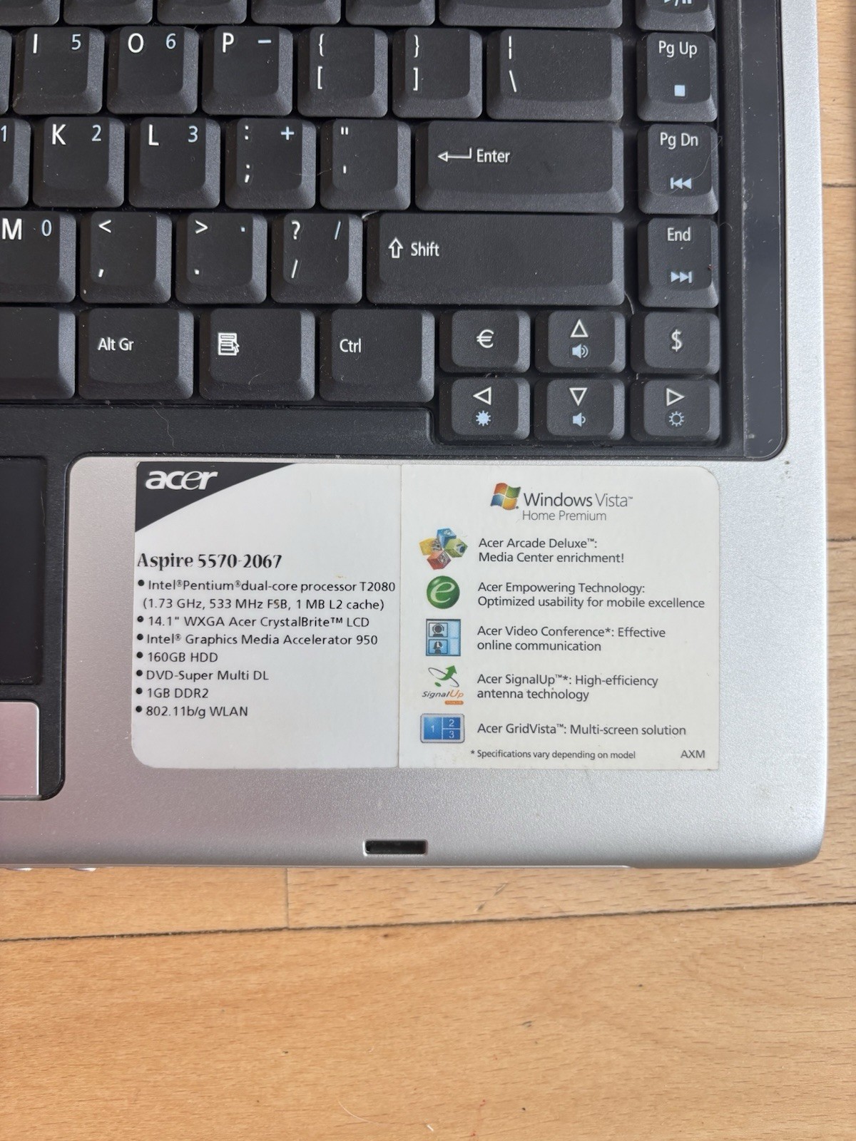 Vintage Acer laptop from the Aspire 5570-2067 14.1”. Barely Used.