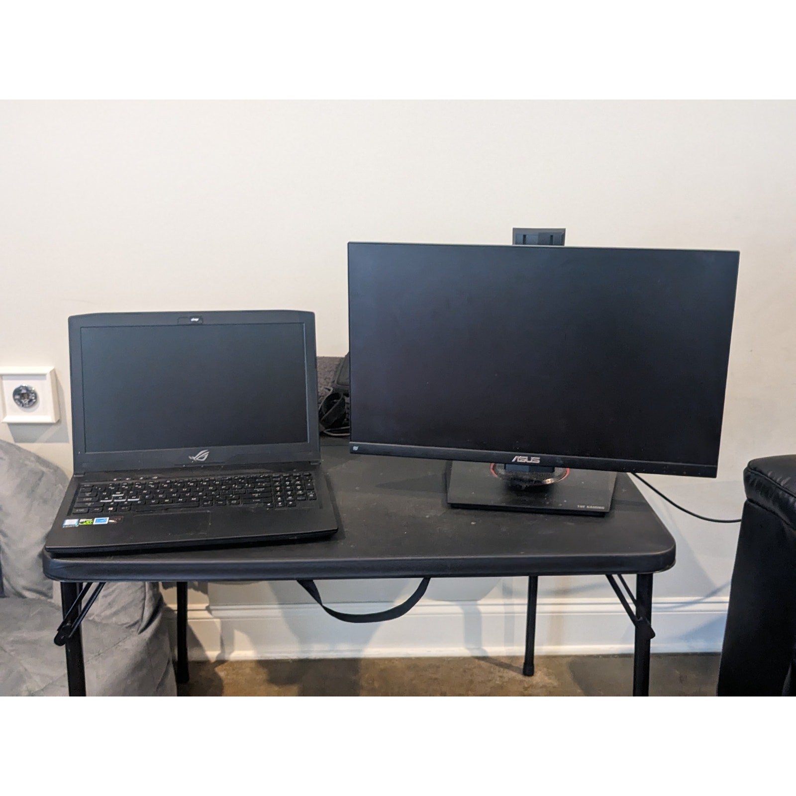 Gaming Laptop and Monitor Bundle for Dual Screen Setup