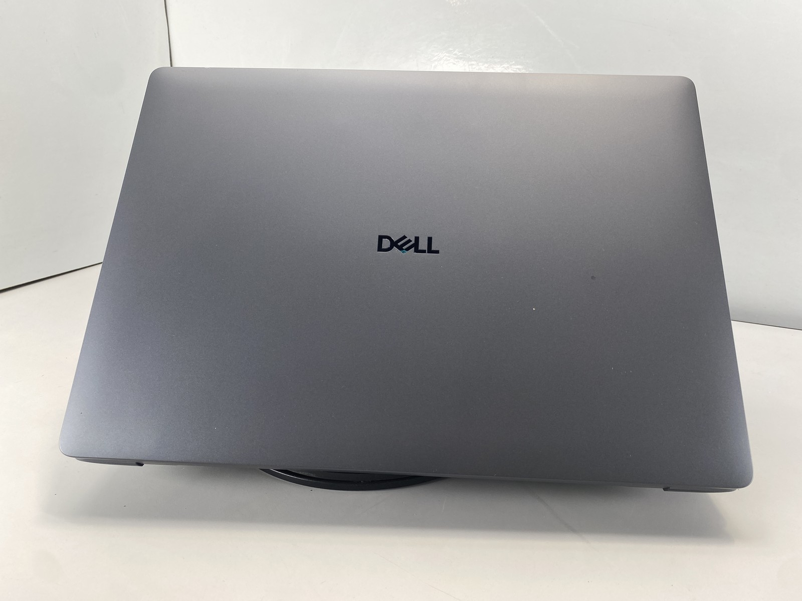 Dell Laptop Pro Max 16 MC16250 15.9″ Intel Core Ultra 5 235H 256GB -Gray