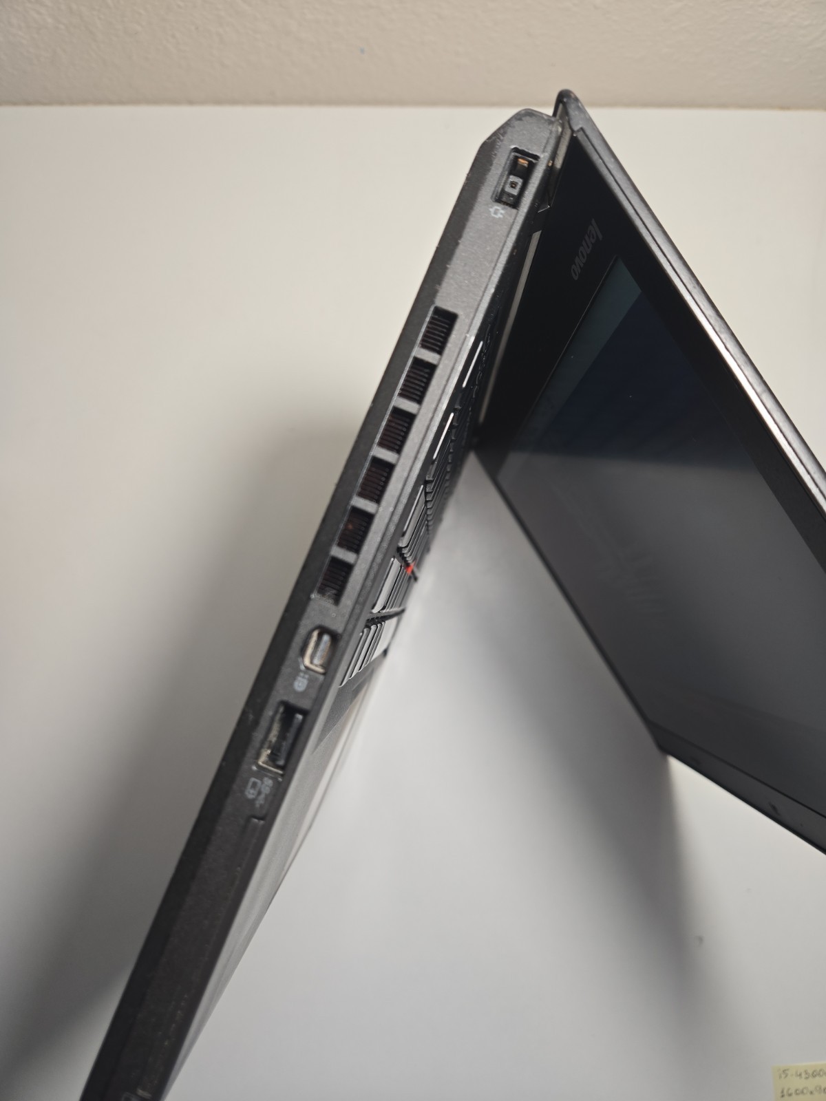 Lenovo T440 14″/ i5-4300u/8Gb/ssd 127Gb/Battery Works Camera doesn’t Work NOAC
