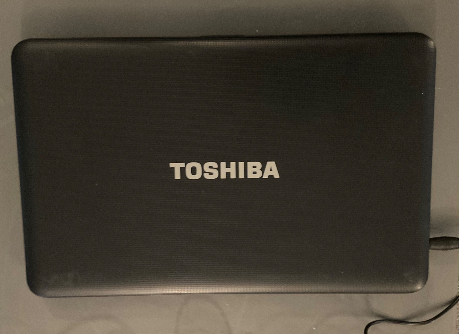 TOSHIBA Satellite AMD C855D 15+” Laptop Great Working Condition No Pin