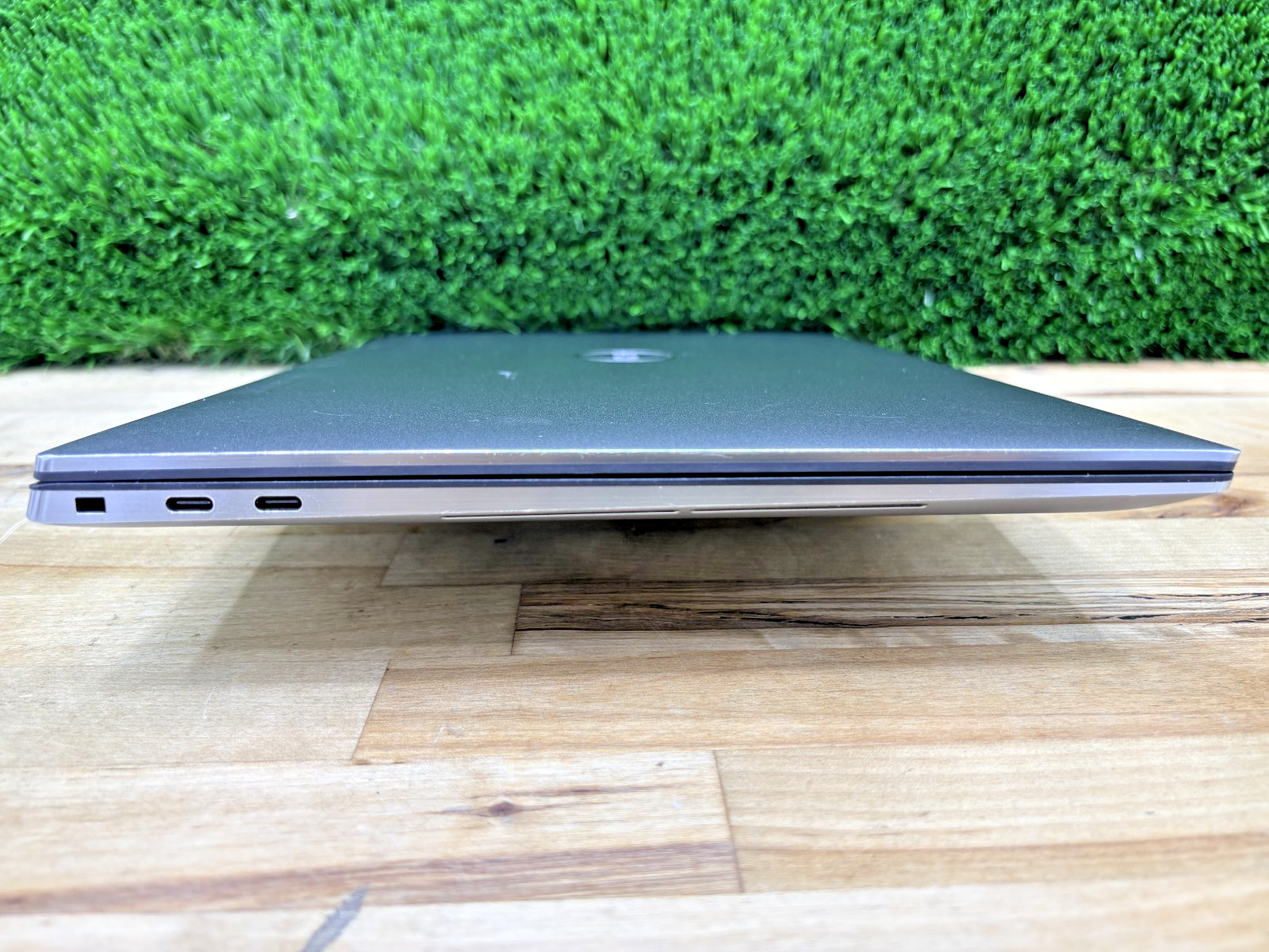 Dell Precision 5560 Xeon W-11955M 2.60GHz 32GB RAM 256GB SSD NVIDIA RTX A2000*