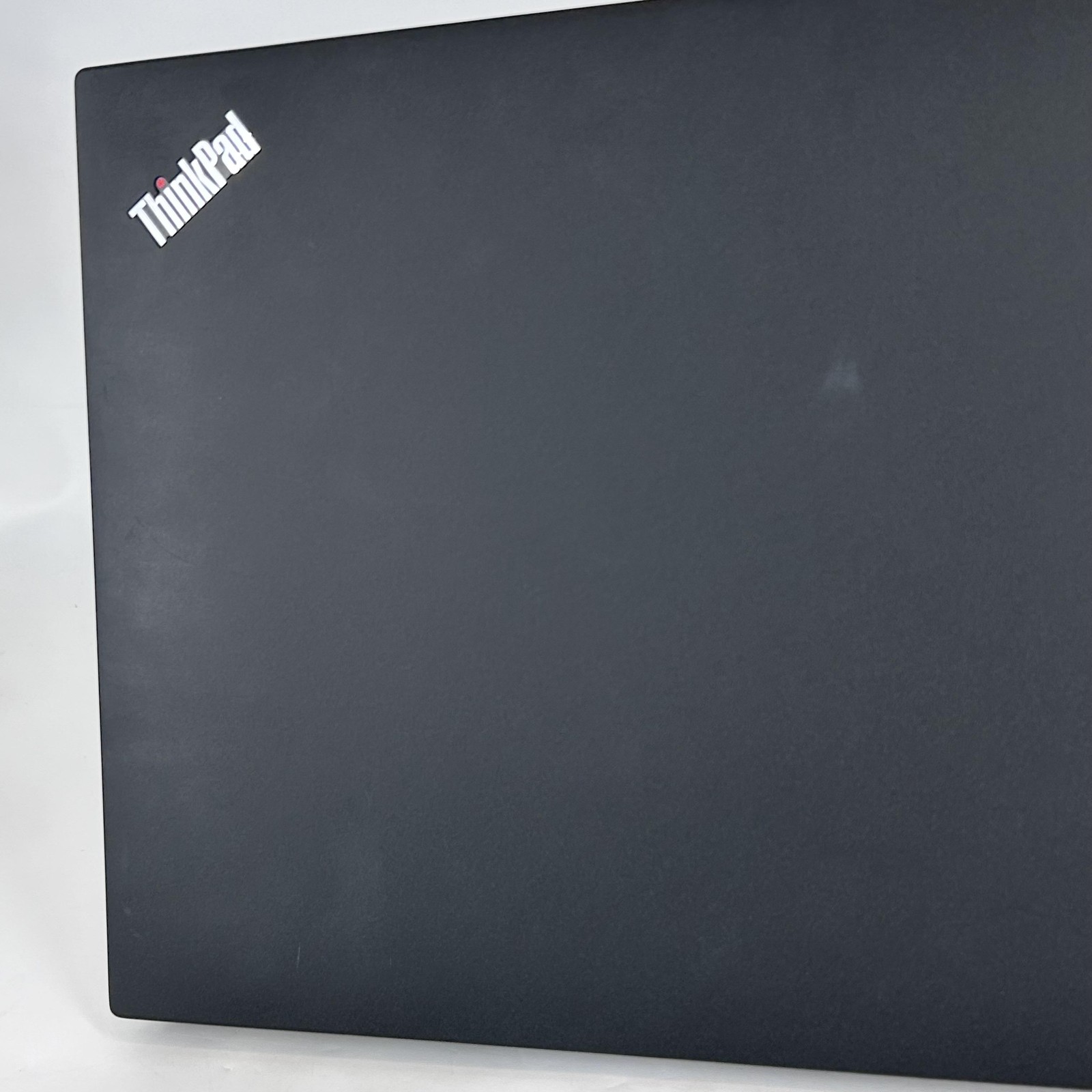 Lenovo ThinkPad T16 Gen 1 16″ FHD+ 2.1 GHz i7-1260P 16GB 512GB SSD Very Good