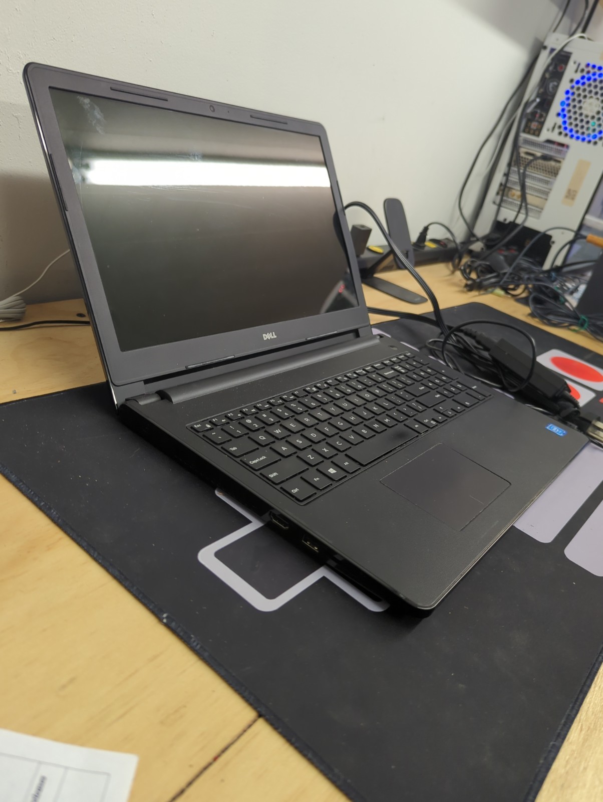 1100 – Dell Inspiron P47F – TESTED / WORKING