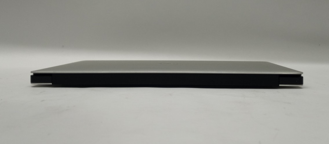 DELL XPS 15 7590 15.6″FHD i5-9300H@2.40GHz 8GB RAM 256GB NVMe WIN 11 Pro WH762*!