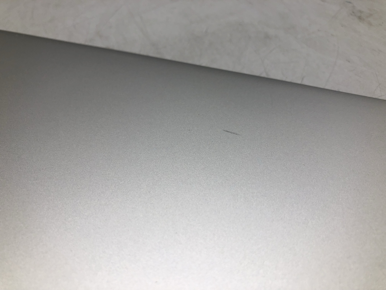 DELL XPS 13 9310 2-In-1 13.4″ i5 2.4GHz 8GB 256GB Low Battery Health GRADE C